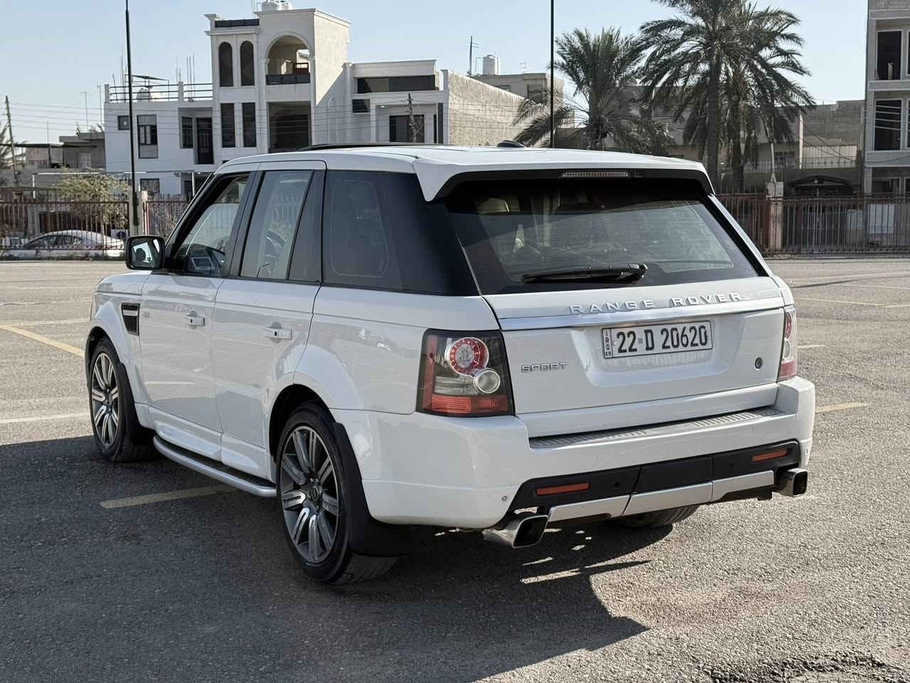 بيع او مراوس رانج روفر سبورت خليجي موديل 2010
محرك 8 سلندر بدون سوبر المرغوب
السياره كفاله عامه من الحادث عدا الدعاميات صبغ جماليه
المواصفات فول ،، نظام جوبلس شغال ،، داخل ابيض ،،
السياره جاهزه ومتحتاج شي ،، رقم اربيل دولي 
المكان بغداد حي الجامعه ،، السعر 135 ورقه
رقم الهاتف ،، ***********
