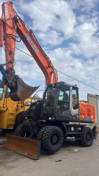 هيتاشي 170/Z3 موديل      2012 دخول    جديد  منفيست كاتي 07504477011 07...