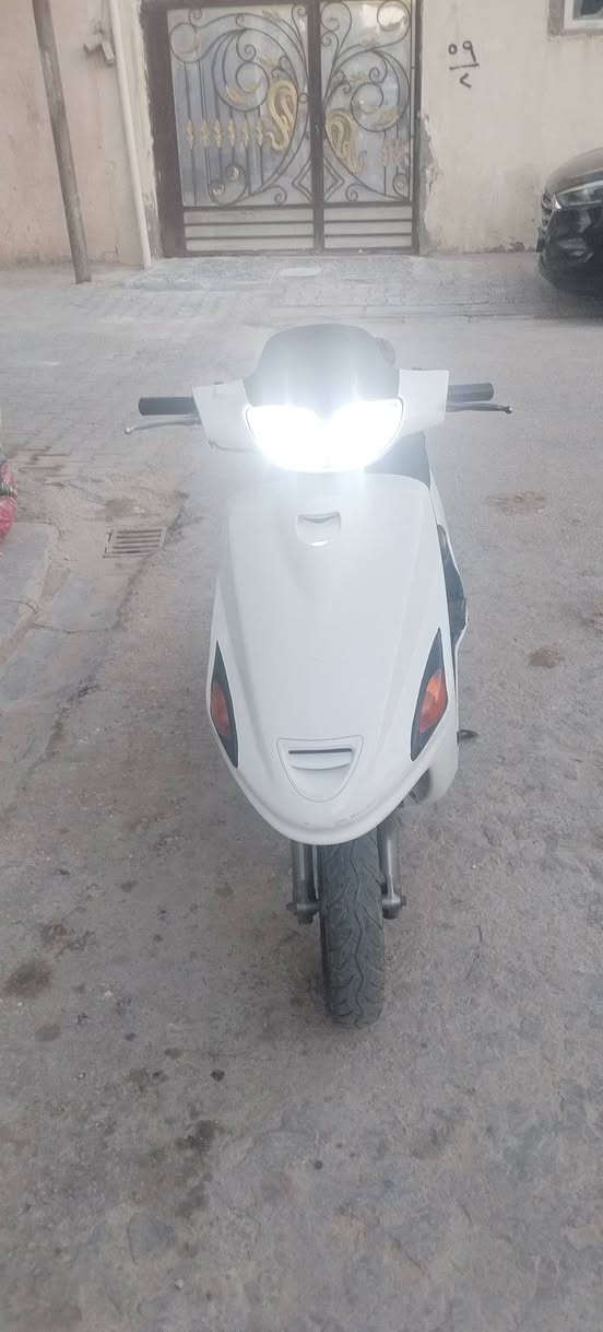 سلام عليكم دراجه فراشه فحل مامفتوحه دراجه نضيفه. حلوه مرتبه مثل الصوره ناعمه كهربائياتهى كلهى شغاله مابيهى كل نقص سعر550وبيهى مجال  قليل/ مكان نجف نصر مهندسين/


**إذا كنت صاحب هذا الإعلان وتريد حذفه لأي سبب، رجاءا أرسل رسالة إلى الدعم الفني**