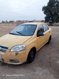 افيو للبيع 2007تكسي محرك وكير شرط سياره بسمي مداور ثاني يوم مصفره  هيه...