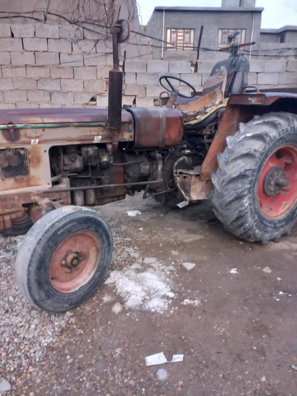 للبيع نضيفة
سعر 5وبيها مجال بعد


**إذا كنت صاحب هذا الإعلان وتريد حذفه لأي سبب، رجاءا أرسل رسالة إلى الدعم الفني**