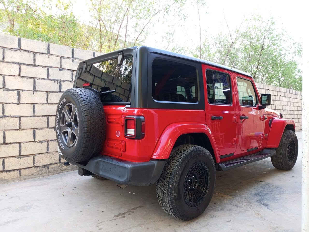 جيب رنكلر موديل ٢٠١٨ حادث جاملغ خلفي فقط ماشيه ٧٠ مكينه ٤ توين تيربو مكاني بغداد سبع قصور ***********
السعر ٢٢٠
