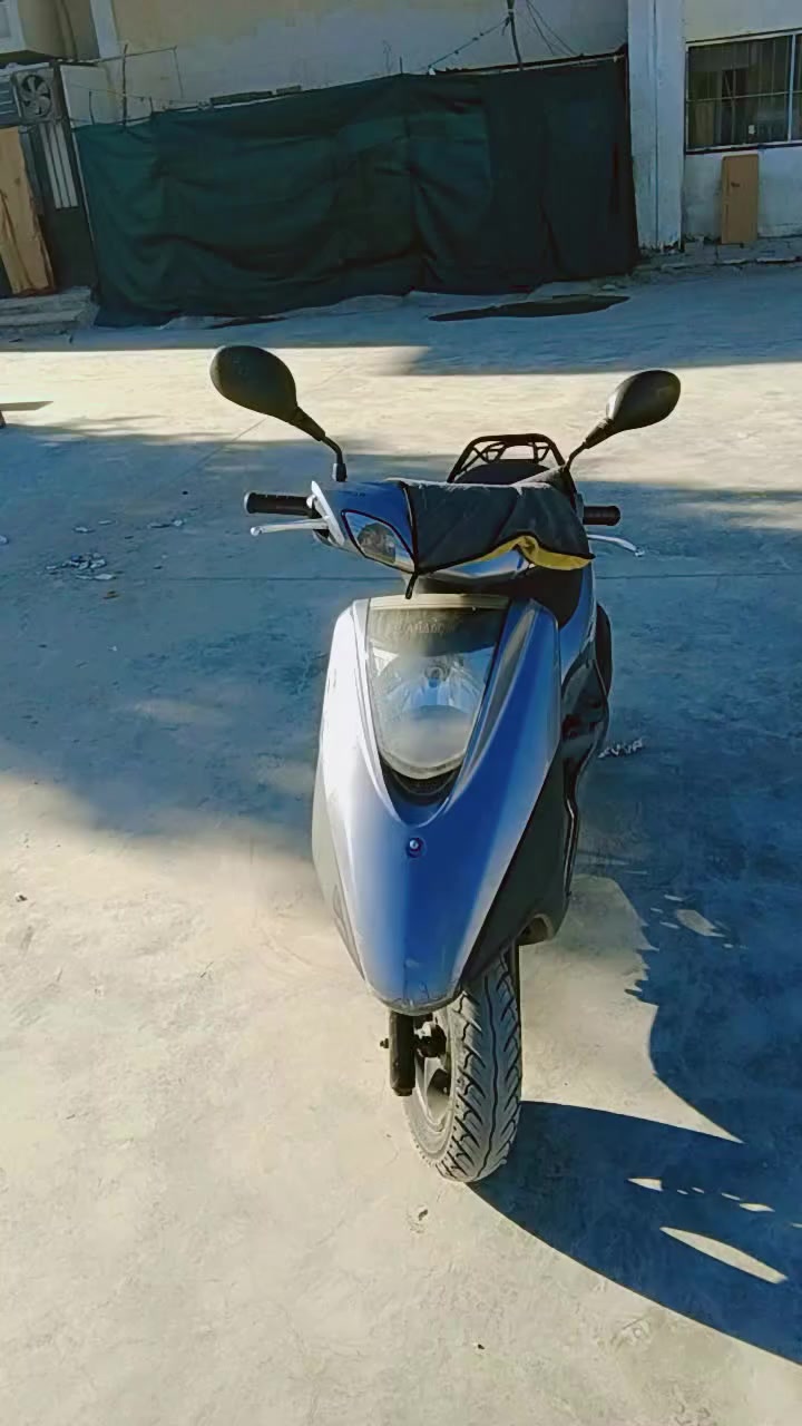 سلام عليكم دراجه بريز للبيع دراجه رنبه ماخذهه من الضلال مكفوله كفاله عامه تفحص وتأخذ دراجه مال بيت دراج حلوه ومرتبه  مكاني الشعب  السعر 950 وبيه مجال رقمي ***********
