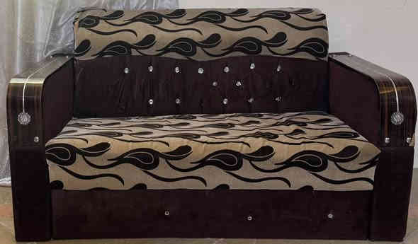 تخم قنفات نظيف مال بيت بس الثلاثية يرادلها ترتيب السعر 150 الف مكاني كربلاء خلف جامعة الزهراء للبيت للبنات ***********
