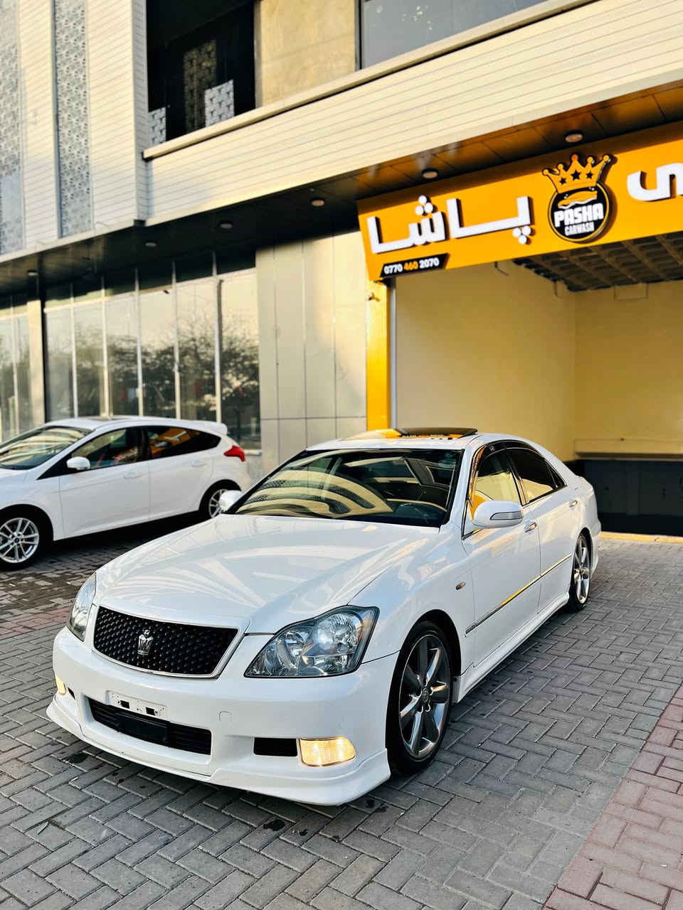 بــەناوی خوای گەورە 🤍.
بۆ فرۆشتن شـاھینە بڕاوە 2007 سپۆڕت .
184 🔥. بێ دوكەڵ
 تاقانەی قوەت و جوانی .
3 دوگمەی قەپات مواسەفاتە.
سڵاید
جلد و ھیتەر
ئـاوێنە ئیشارەت
ساج سور .
سـەیارەكە تازە داخلە كامل كامل مەسڕوف كراوە .
تاخمێك تایە و ویلی نەوتی سفر..
جامم ھەڵگرتوە.
ھایدرۆلیكی گێڕم بۆ گۆڕیوە.. 
دیسك و پاتری تازە 
چوار دەبڵی سپۆرتی لە ژێرە بە دلی خۆت بەرز و نزمی بكە ..
سەیارەكە وەسفی ناوی ناو  و دەری یەك لە یەك جوانتر
سەقفی رێك شوشەیە..
ساجی شكاوی نیە..
تەقە و ڕەقە و كارەبای بەشەرتی ١٠ فیتەر..
لێدراو و كەڤەر گۆڕاو و ڕەقەم شاسی بەشەرتی ١٠ سۆنەر .
تەنھا 2 پارچەی ئەوروپایە ✅.
دەعامی و سپۆڕتەكانیشی بەشەرت بۆیاغ نیە ..
ھەر ھەمو شتێكم نوسیوە ڕەحمەتت لێبیت موشتەری نیت سەرم مەیەشێنە ..
نـرخی 66 گەڵاو مەجالێكی كەمە ..

لە كەلارم ..
***********
