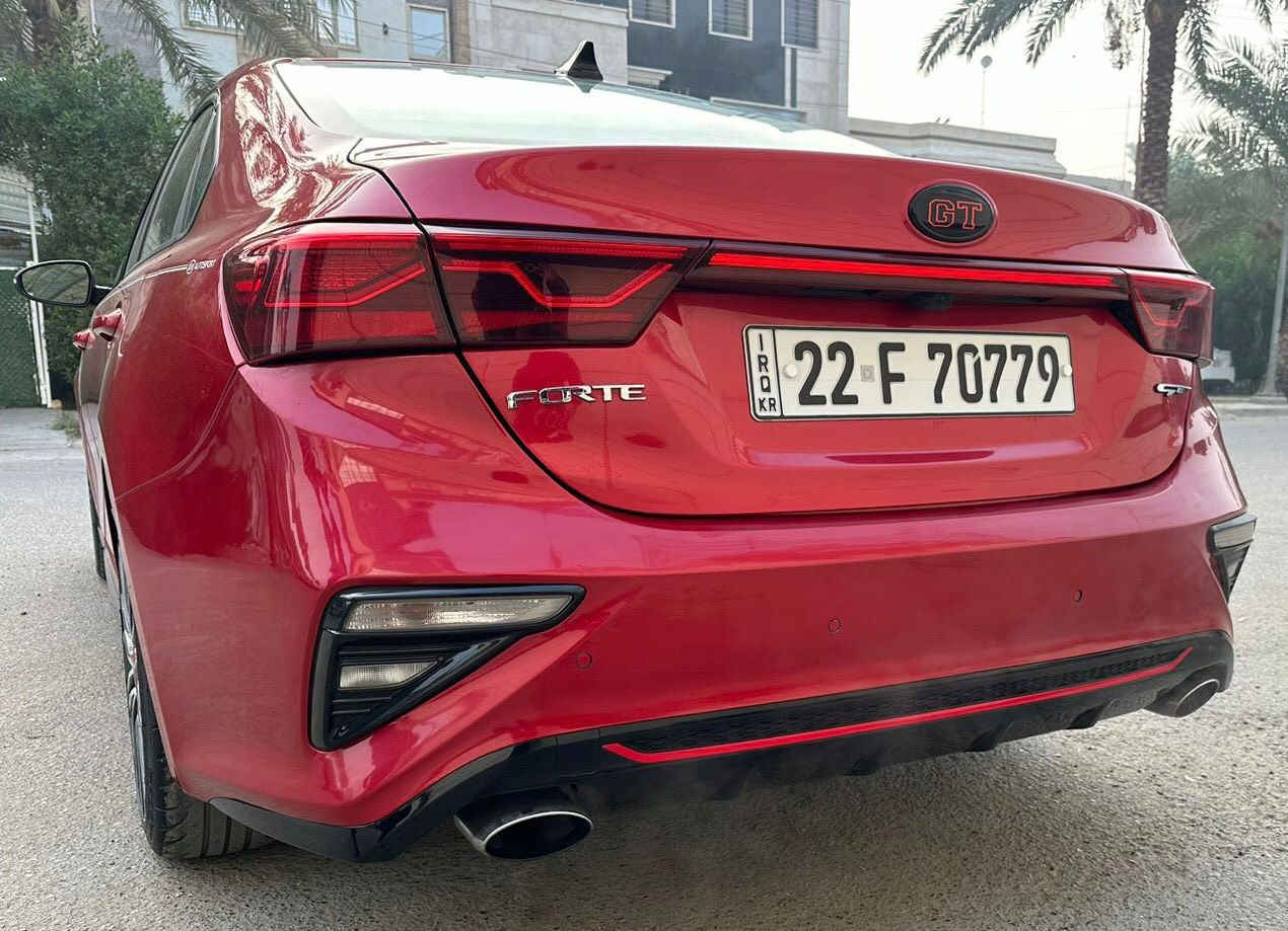 سلام عليكم
للبيع كيا فورتي GT موديل 2020 
فول مواصفات 
فتحه
اشاير مري
محرك 1600تيربو
(كير عادي) 
سستم سماعات 
فول حساسات 
كشنات GT
باقي المواصفات معروفه

حادثه موضح بصور قبغ جنطه فقط
رقم اربيل التحويل بسمي مباشر 
السياره خير من الله مناقصه شي 

رقم الهاتف ***********
مكاني الدوره
