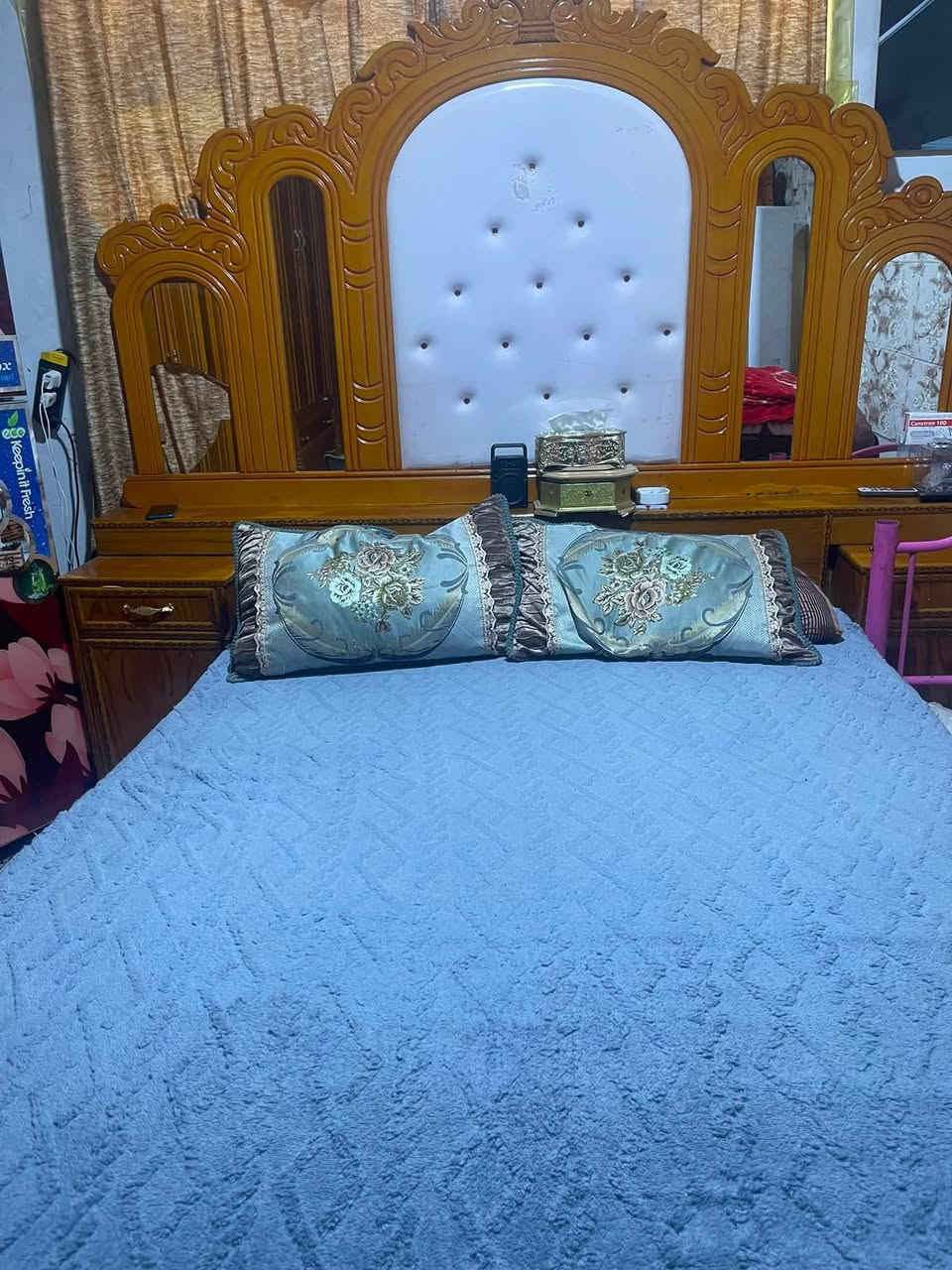 غرفه صاج للبيع السعر مليون ونص وبس مجال قليل  العنوان مدينة الصدر الرقم ***********
