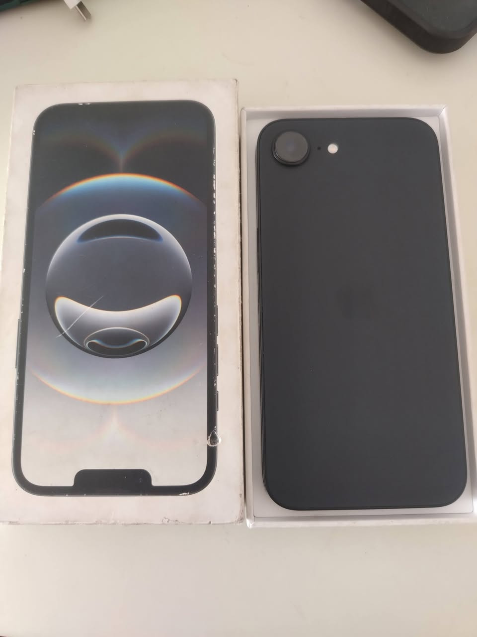 سلام عليكم اخوان جهاز مستعجل للييع ايفون 16E عادي جهاز ولا زلغ بيه جديد جديد كامل ملحقاه الاصليه جهاز جديد جديد بطاريه98 ذاكره واحد تيره جهاز نظيييف فقط قافل ايكلود ول كارت يمي تجي تفحصه هوا او لا جهاز وتر بروف  للتواصل عله رقم ***********
