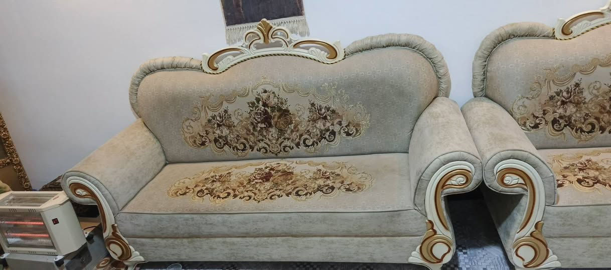 تخم عشرنفرات للبيع النجف الاشرف *********** بسعر٥٠الف مع المجال
