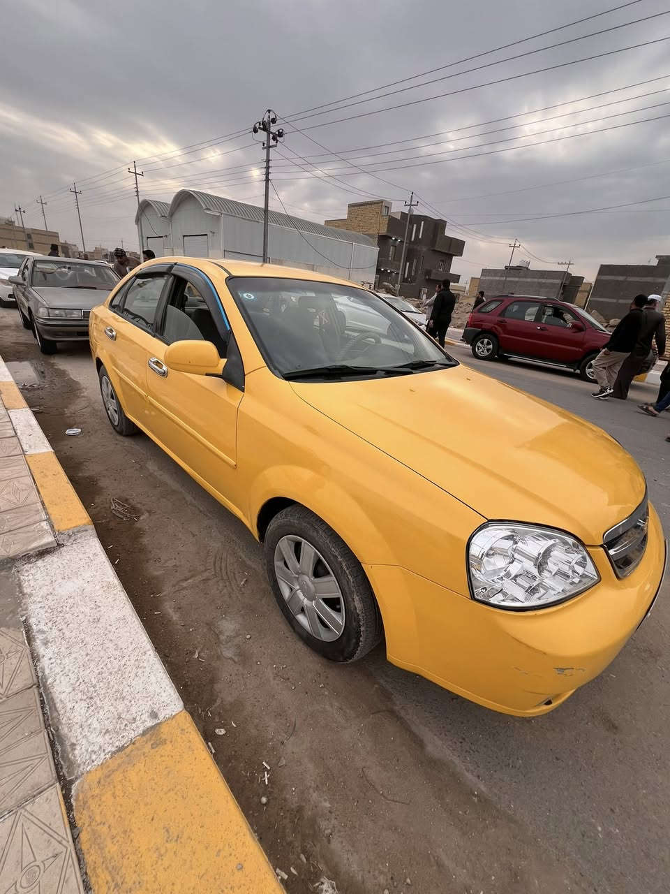 اوبترا 2011 رقم بصره مشروع وطني هزه صار شهر مسويها  سنويه جديده بأسمي مصبوغه وبيها طخات مال شارع  مابيها ضربه قوية 
مكفوله عيب شرعي واصوليات
سيارة ماناقصها شي حداديتها گير مكينه 
سعرها 60 بيها مجال قليل كلش 
مكانها ناصرية مركز
اتصال فقط موجود 
***********
