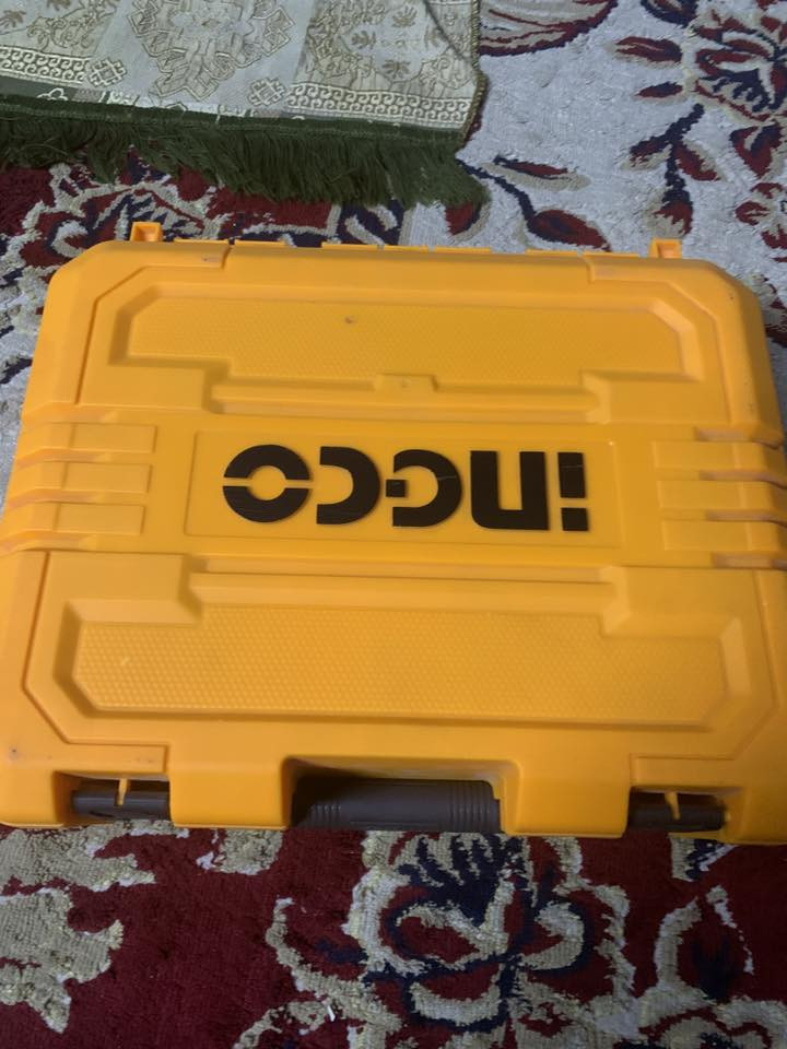 عندي دريل شحن لبيع حجم 500 نيتن  السعر 150 الف وبيه مجال شويه ***********
