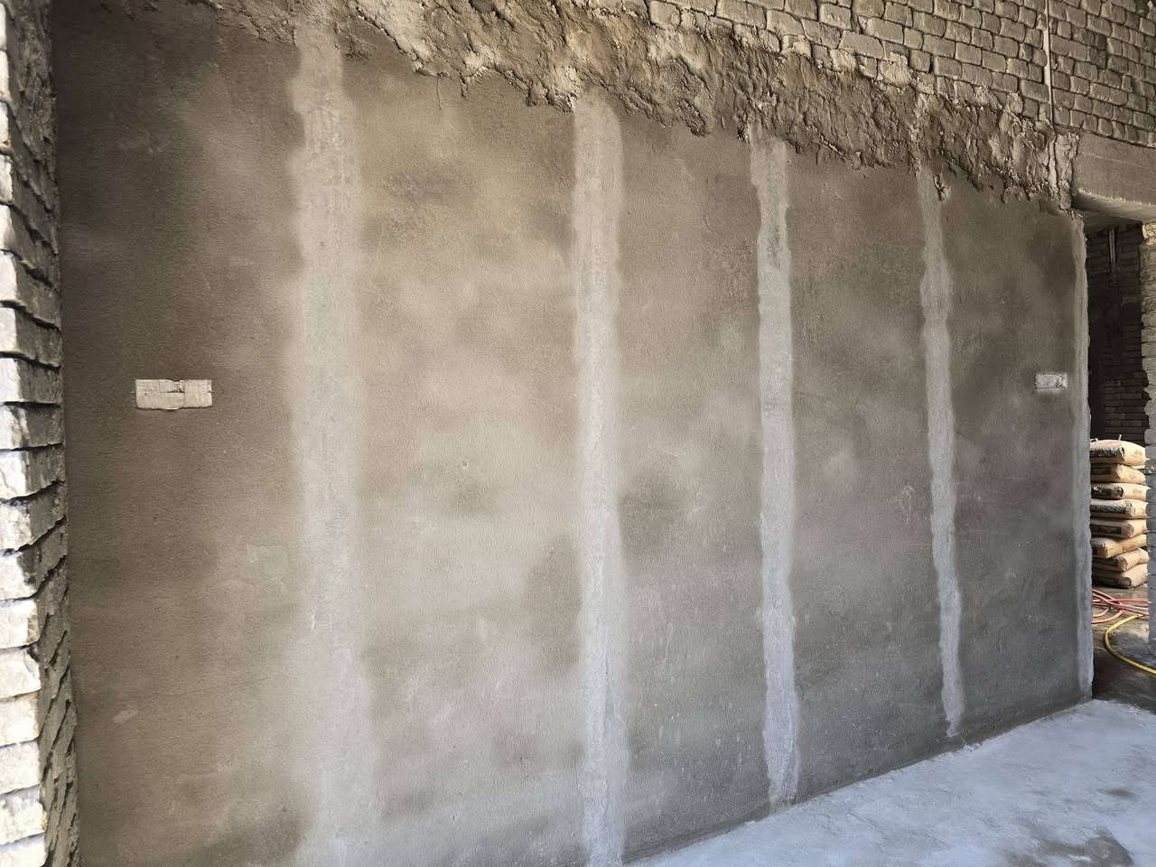 لبخ اسود وابياض متر وقطعي شرط تسليم هندسي التزام ودقه ونضافه ***********
