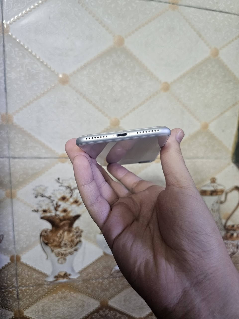 ايفون 8 بلص نضيف مامفتوح مكفول من الزلغ بطارية ٧٥ ذاكره ٢٥٦ للبيع فقط مكاني الفلوجه سعرة ٢٠٠ وبي مجال بسيط


**إذا كنت صاحب هذا الإعلان وتريد حذفه لأي سبب، رجاءا أرسل رسالة إلى الدعم الفني**