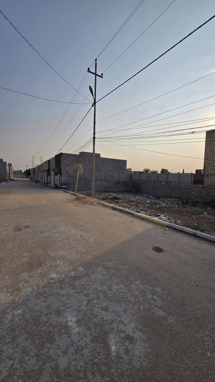 السلام عليكم متوفر قطع ارضي للبيع المساحه ١٠٠متر سند 25طابو زراعي إقرار محكمه تحتوي على كافه الخدمات بيع مستعجل سعر مناسب العنوان كربلاء مجاور سيد اسماعيل داخل مجمع بوابة الجنوب 
***********اسيا وتساب 
***********
