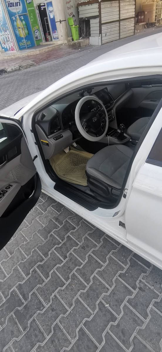 النتره مديل ١٧ وراد أمريكي
محرك 2000 دوش

كير مكينه تبريد حداديه خير من الله

رقم اربيل

السياره بيها ٤ قطع صبغ والجاملغ الخلفي صوب السايق بيه ضربه 

حادثها بأمريكا فقط البنيد

السعر ((95)) وبيها مجال جماعة الجوه ال 90 اعبر المنشور

المكان النجف

***********
