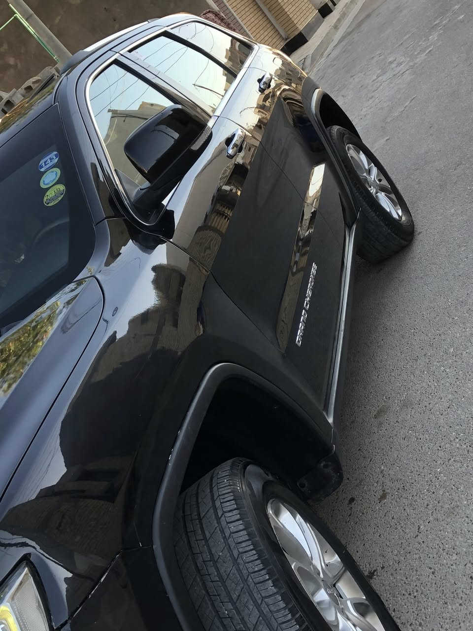 سلام عليكم للبيع جيب 2014 LAREDO خليجي
بيها جاملغ وبنيد صبغ بدون تبديل ومعجون وبدون دواخل ولا ايرباك 

مواصفات//

بصمه + بصمه ابواب 

فتحه 

كشنات كهرباء + جلد 

مري شفط 

اشاير بل مري 

تحكمات مقود جهتين 

شفتات مقود 

شاشه جبيره 

موس وضعيات 

ويل 20 

لون اسود⚫️

كير طياره 8 نمر 

منضومه زنون 

ماشيه 109mil

السياره جديده مال بيت تخم تاير جديد منضومه تبريد جديده 

حداده جديده 

السياره ما يحتاجلها شي رقم بغداد بسمي هزه وسنويه وارقام جديد 

$السعر 185 وبيها مجال 

📍العنوان بغداد المحمودية 

الاستفسار 📞

*********** واتساب فقط 

***********
