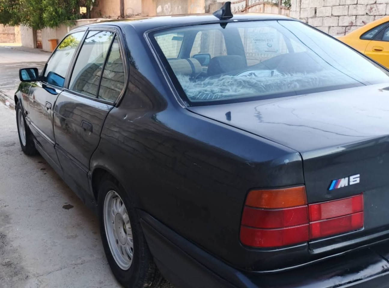 45
كود بانزين بيها
شرط تحويل وكاله 
سياره للبيع نوع بي ام موديل 92 محرك 525 كبس كير اوتماتيك محرك داخل صدر تايرات كلها بل شرط فول 2 جام كهربائى كشنات جلد استيرن باور بريك ABS تبريد تلج رقم كركوك مشروع وطني سنويه لحد 27بدون ضربه وصبغ عام للجماليه  سعرها 45 ورقه قفله بدون معامله شراي خابر كركوك حي عسكري ***********
