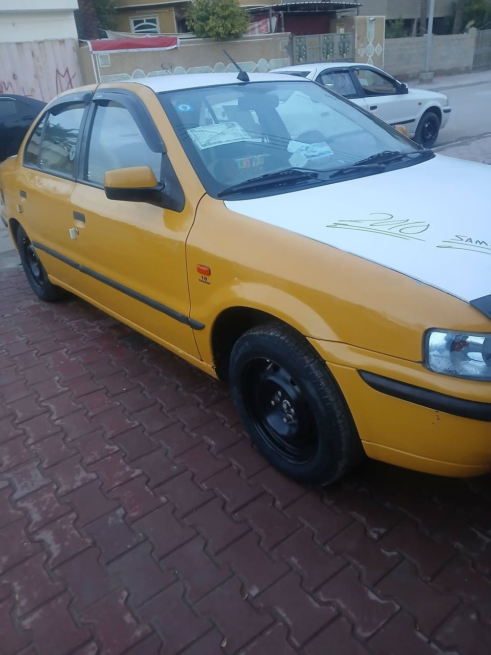 سمند موديل 10 سياره مقفوله من الصبغ والضربه بيها باردات فقط ماكينه كير  خير من الله حداديه تخم تايرر سياره باسمي السنويه 2030 السعر32  رقم ***********
