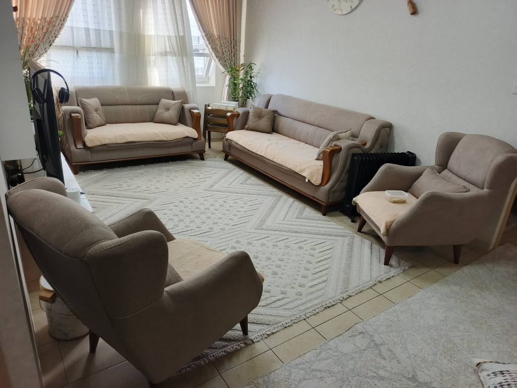 كلشي وسعره واسعار مناسبه هذا رقمي بي واتساب ***********
