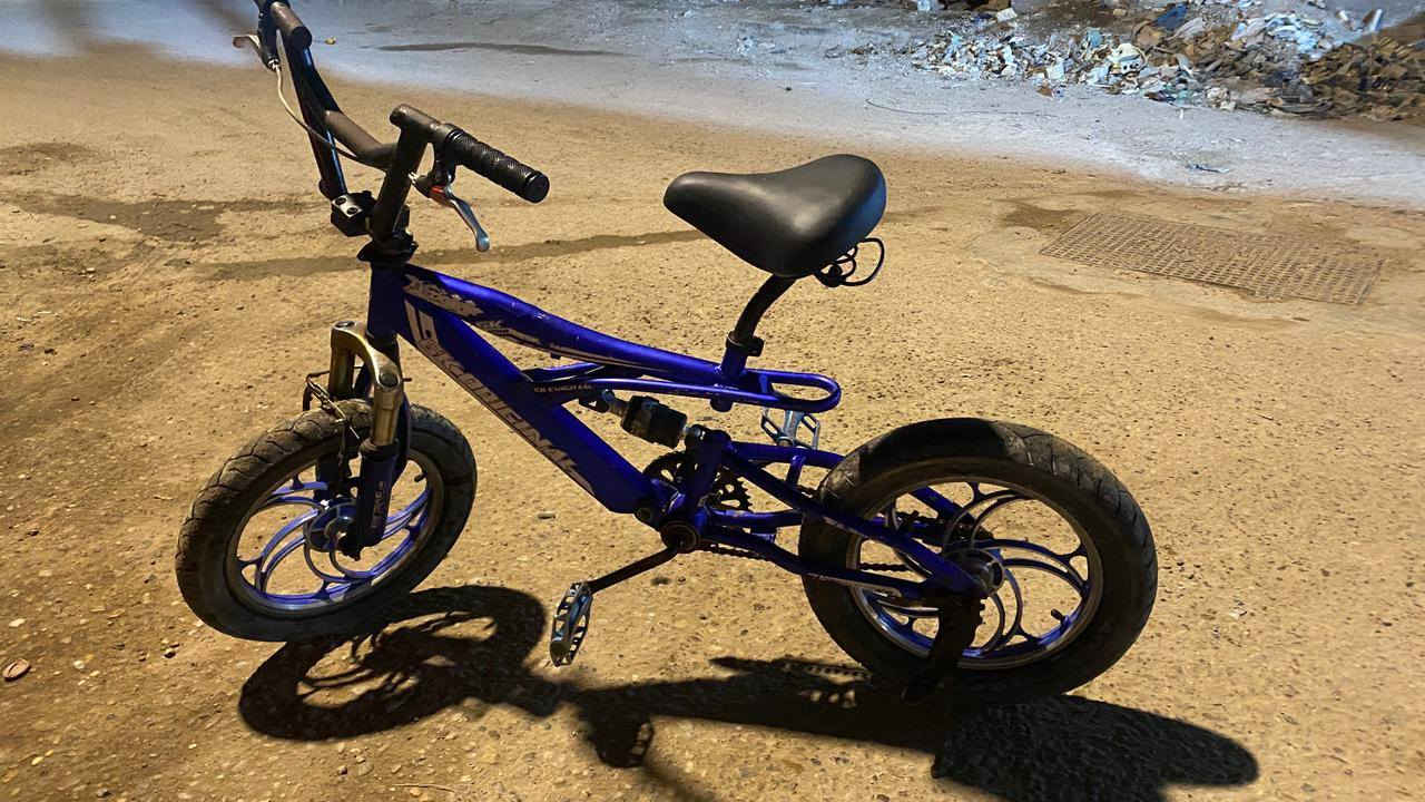 السلام عليكم بايسكل بي ام اكس
السعر 40 وبي مجال
مكاني حي تونس
رقمي***********
