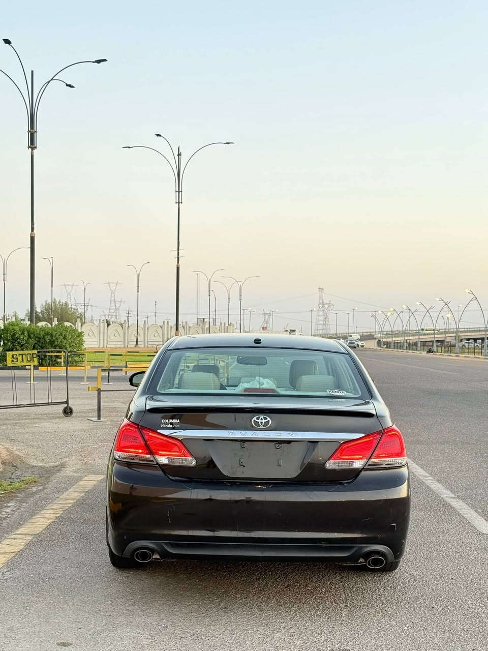 السلام عليكم 
افلون 2012 بس تسجلت 2011 فل فتحه برده خلفيه جلد 5 بصمات 
وياها بصمتين تشغيل وارد امريكي حادثها مثل ماموضح عدكم بالمنشور
السياره مدفوع گمركها ومستلم قرص 
قرار 102 باقي عليك بس الرقم 
السياره جديده وجاهزه تبريد ثلج ❄️ 
السعر145
للتواصل: ***********
مكان السيارة: البصرة
