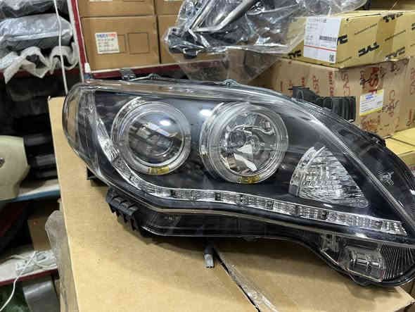 السلام عليكم اخوان
لايتات كورلا 2011/2013 عدسة LED ماركة فلنت 
سعر الزوج 170 الف
متوفر توصيل لجميع المحافظات 
للتواصل اكثر الاتصال او واتس اب
*********** وشكراً لادراة الكروب المحترمين
