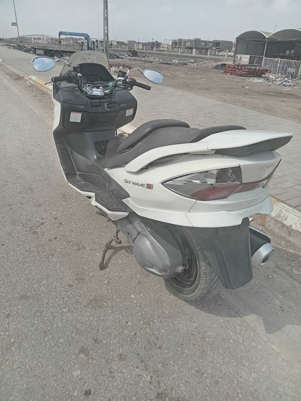 سلام عليكم سكاي ويف ربع للبيع جديده بصمه عنوان السماوه هاتف ***********
