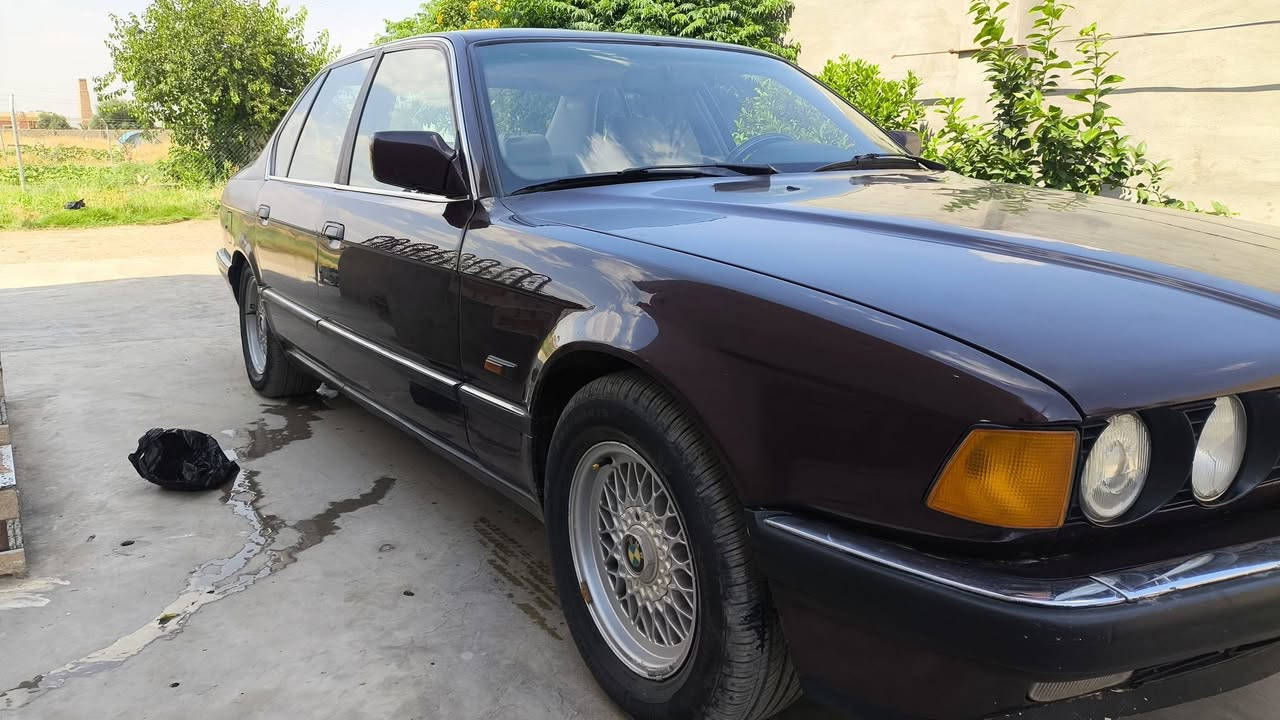 السلام عليكم بيع مستعجل سياره BMW730موديل 91تبريد ثلج❄️
صدر جديد صبغ جديد بدون حادث السياره مال جناي 
اني مكلف بلنشر اتصل عل رقم وتدلل ‏‪***********‬‏
