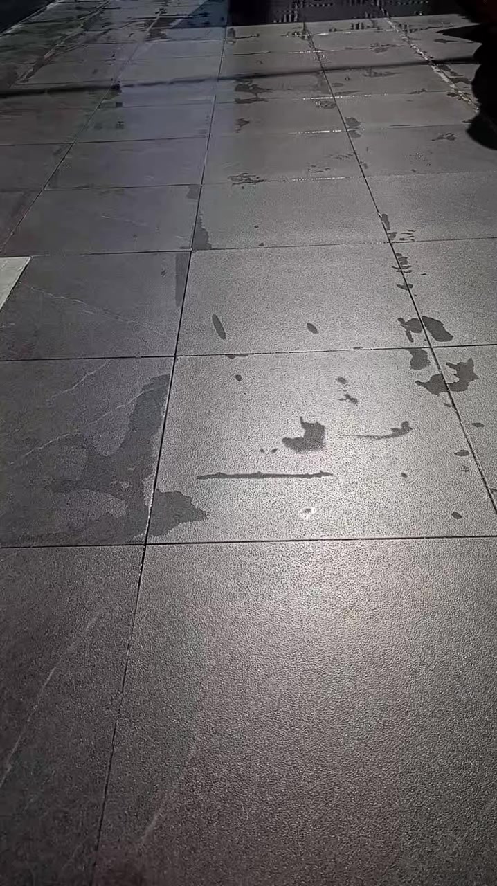 تم أنهاء تنضيف بورسلين حامضي بمواد خاصه لتكلسات. 
. اي ستفسار مراسله الصفحه او الاتصال على الرقم ***********
اسعار جلي حسب المساحه ونوع ألارضيه 
مساحه اقل من، 100متر تنضيف 300الف 
جلي المرمر طبيعي بسعر 6جلايات حديثه. وحجر دايموند. 
جلي كاشي سعر المتر 5لاف 
. بدرجات تنعيم ومراحل كامله تصل الى رقم 3000حجر دايموند. أفضل من الاحجار القديمه. 
عملنه بغداد. ملاحضه مواد العمل من افضل مواد. وجلايه حديثه. وليس جلايات تقليديه.
