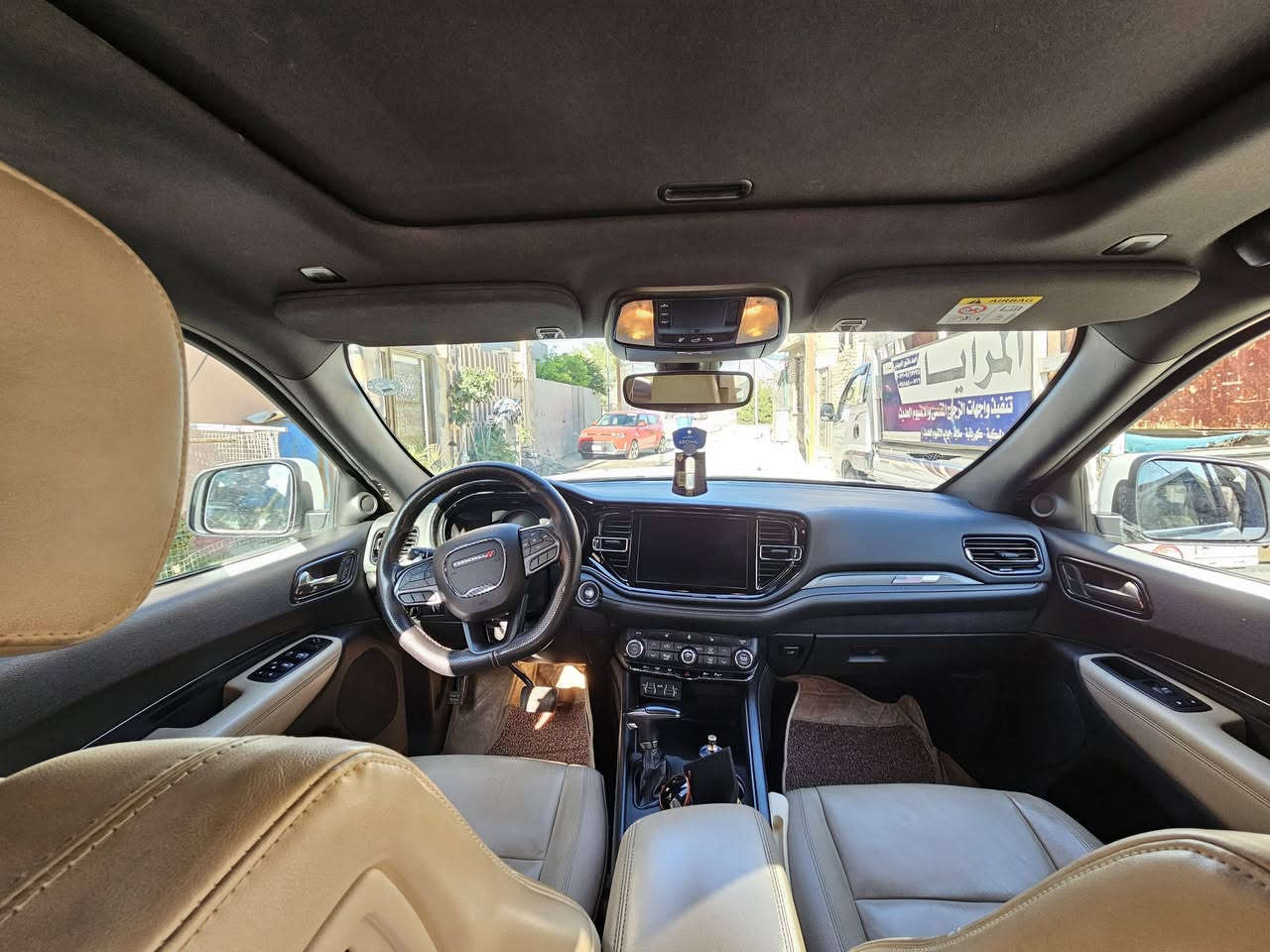 دورنكو خليجي GT 
السيارة مكفولة كفالة عامة 
( بدون ضرر ) 
الرقم : مرقم أربيل

المواصفات :

▪️دوج دورانكو لون ابيض
▪️الموديل 2021
▪️المحرك : . 3.6L . V6 (ستة سلندر)
▪️العداد : 65الف
▪️حجم الويل : ويل كب حجم 20
▪️بصمات للابواب عدد 2 مع بصمة جنطة وبصمة تشغيل وتشغيل عن بعد
▪️لايتات زينون عالي وناصي مع حاجب LED مع كشافات دعامية زينون
▪️فتحة سقف ( سلايد روف )
▪️حساسات خلفية اصل
▪️كامرة خلفية دوارة اصل
▪️شاشة الدشبول كبيرة للتحكم بايعازات السيارات
▪️تحكم فول كهرباء لكرسي السائق والراكب
▪️غرفة السيارة جلد بيجي اصل
▪️تبريد و تدفئة لكشنات المقدمة
▪️گير شفتر بالستيرن للتحكم بالگير العادي
▪️سستم صوت
▪️اشاير بلمرايا الجانبية 
▪️يدات الابواب نيكل
▪️تحكم ستيرن جهتين بلوتوث وحاكية وكروس سرعة وتحكم صوت 
▪️منافذ USB امامي وخلفي
▪️نظام ABS مانع انزلاق
▪️السيارة وكالة هارم جديدة وبوضع الشركة
 
 ال💎ــسعـر 🟥 :: اتصل عل رقم 

رقم صاحب ســـيـارة :: ***********
