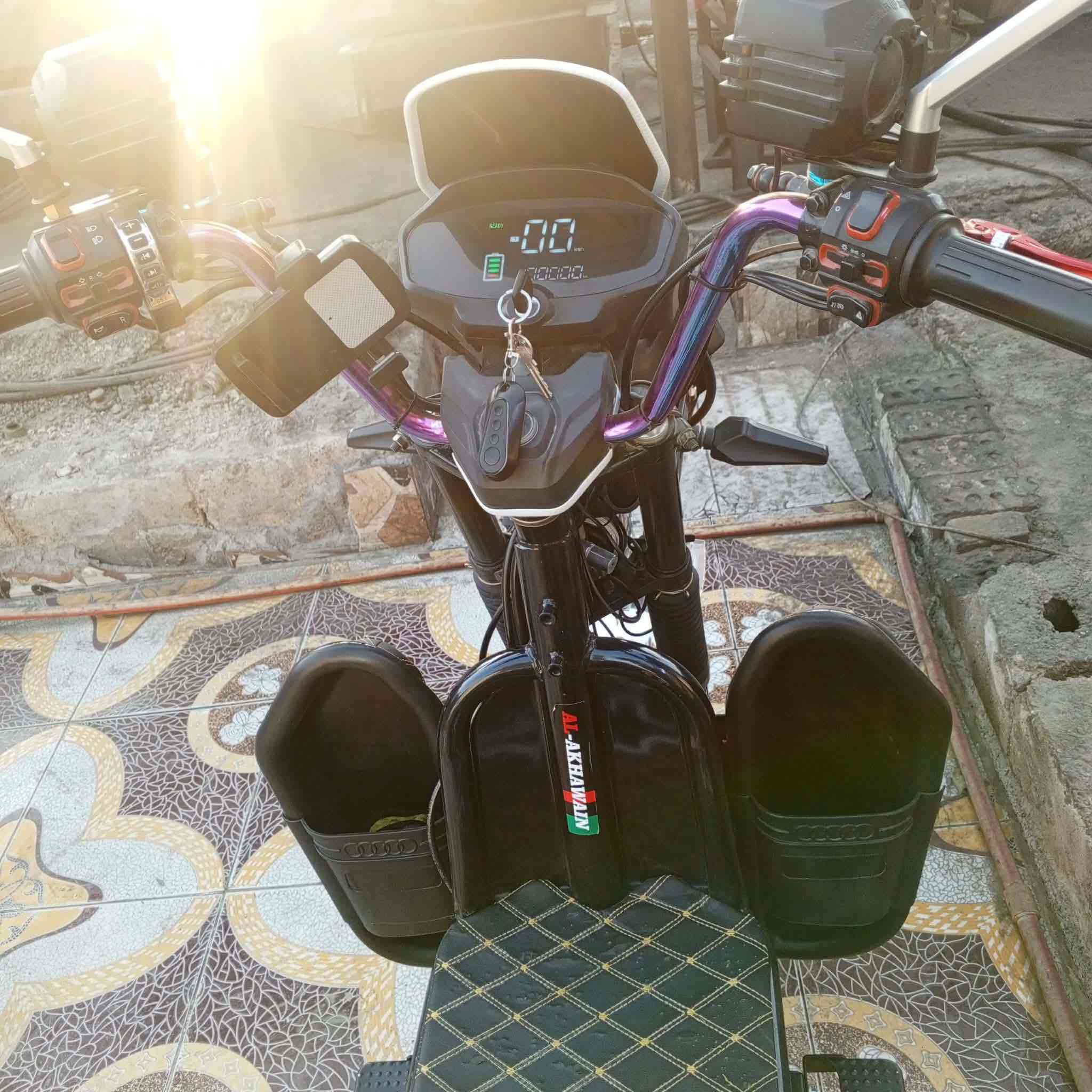 دراجه شحن موديل ٢٥ شغله اي نقص مابيها بصنه ٢ سويجات ٢ جادر خوذه  دراجه حيل نضيفه وبلعافيه عليه الياخذها اريدها 650 اي نقص مابيها ماخذها عله ايدي بس اروح ورجع للشغل بيها بس توازيت واريد ابيعها الميشتري لا تكسر بحاجات العالم


**إذا كنت صاحب هذا الإعلان وتريد حذفه لأي سبب، رجاءا أرسل رسالة إلى الدعم الفني**