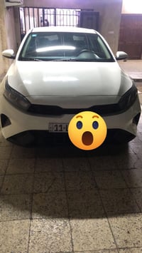 سيراتو خليجي الموديل ٢٤ ماشية٢٠ الاف رقم بغداد انكليزي  مواصفات عادية ...