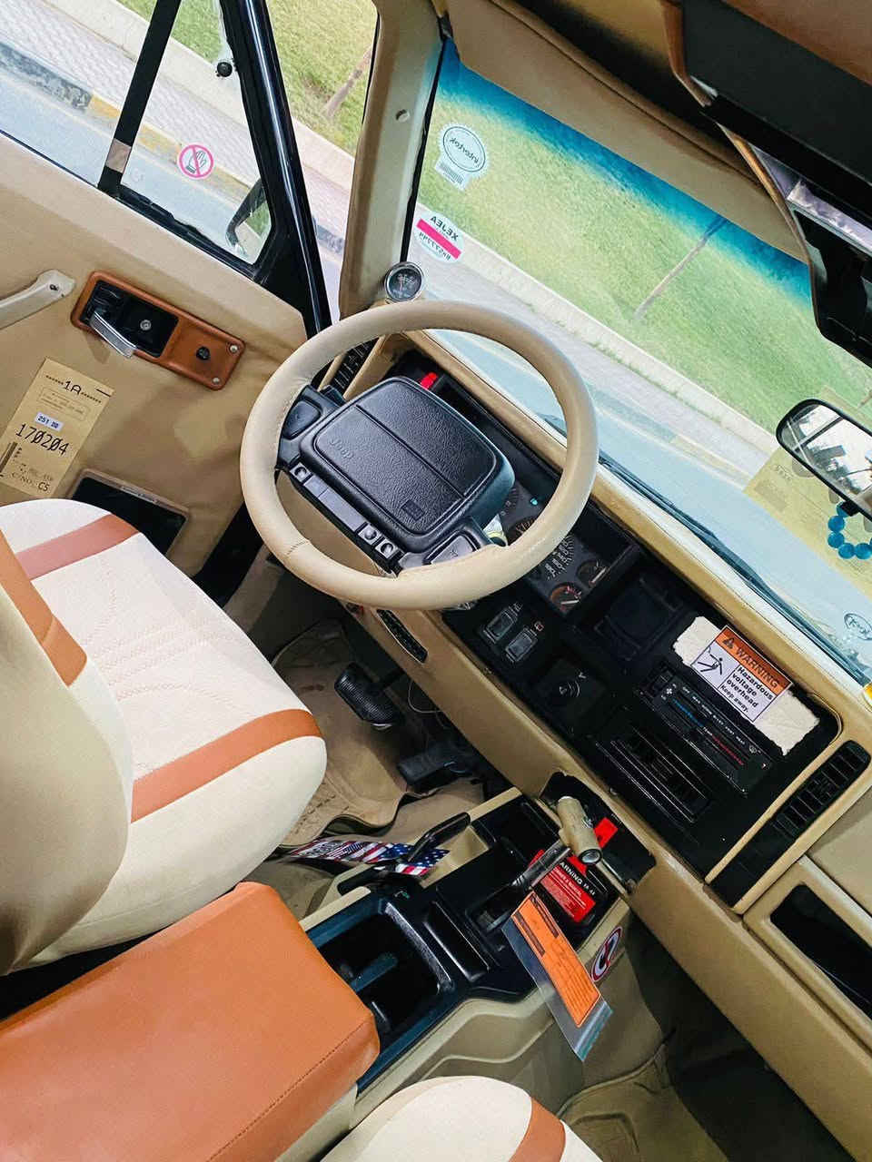 بـــــــۆفـــــــرۆشـــــــتــــــــن 
ماشاءالله له جواني و قوه تى
سعری/ ٢٩ وه ره قه و مه جال ..
جؤري سه ياره /جيپ شقارته
ره شي قه تران 🖤
سەنەوی اصلی ئەوەلیات و حاسیبە
به شه رت 
ناو زه رد بيلادي 📦
مۆدێل /90 
گێڕومەکینەی ئه رنه ب 3000 لؤك
 گێر تۆماتیک  
دەبڵ گئر 
کارەبای کامل مەزبوت 
چال و ساردو شوختي نيه 
شان و سه قفي شوشه
گه رمي كاره باي كامل مه زبوت 
کوشن کارەبا و جلد 
ئاوێنە کارەبا  و ئۆتۆ
جوار جام کارەبا
پاوەر ABS
سیدیبۆکس 
سوکان ڤۆلیۆم
پێشو دوای جرکەی تیا نیە بەشەرت 
تازە پێشودوای داگیراوە
تاقم تایەو ویلی لۆک به سراوه 
سه نه وى / ئه وه ليات / حاسيبه / موس براوه به شه رت 🤍
ته نها فرؤشتن 

📞☎️ 
*********** السليمانية, العراق
