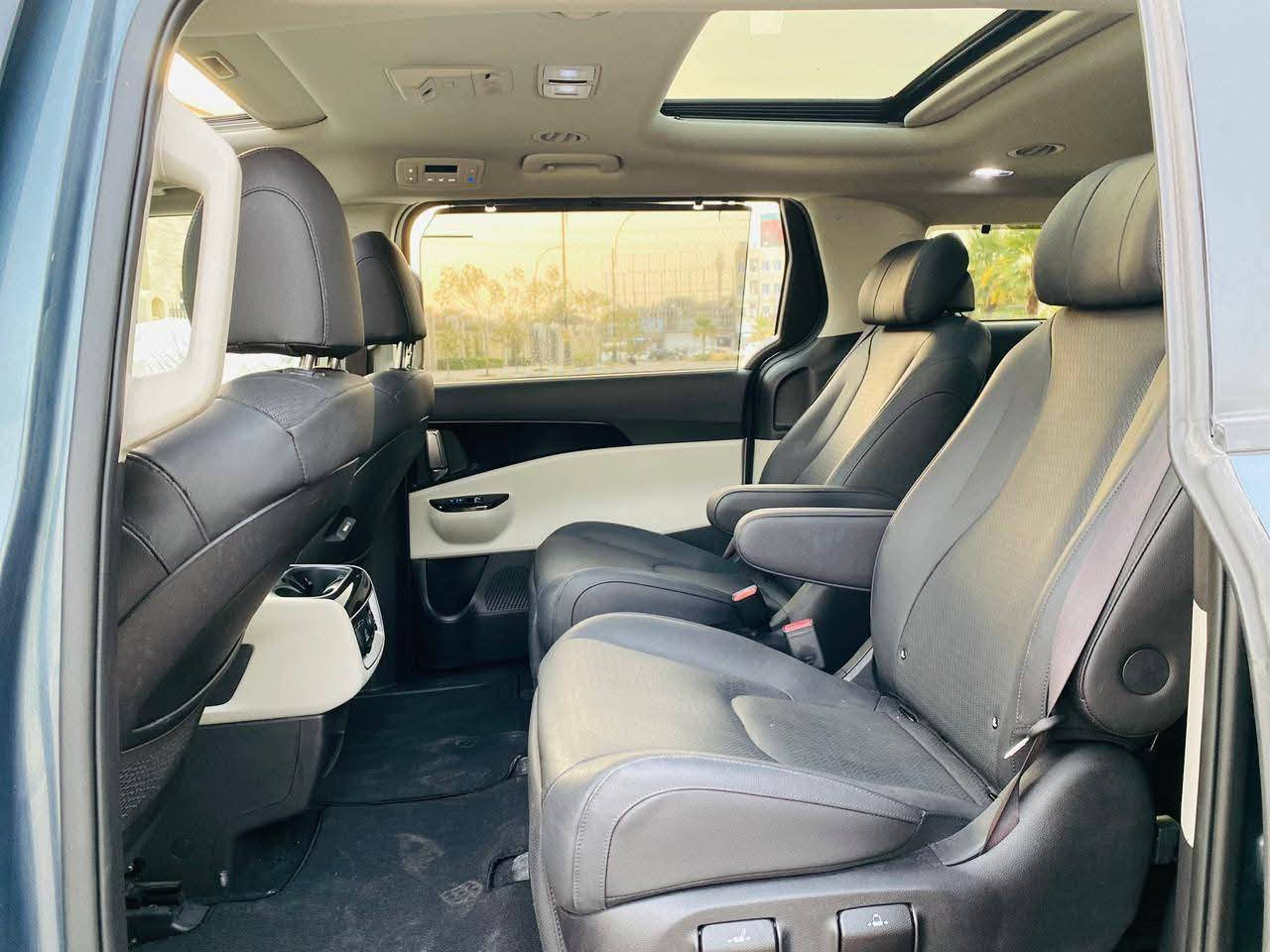 كيا كرنفال برستيج 2024 وارد امريكا حادث بنيد ماشيه 40 السعر 270 مكان نجف ***********
