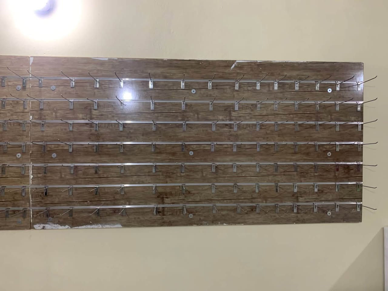 السلام عليكم
غراض مكتب موبايلات واستنساخ للبيع ...  

1- طابعة صور L805
2-طابعة استنساخ L3252
3-فاترينة ارضيه مترين 
4-فاترينة تعليك طولها 240 سم عدد 3 
5-هوكات حجم كبير عدد 250
6-جامخانه تعليك متر ونص
 
للاستفسار : خاص


**إذا كنت صاحب هذا الإعلان وتريد حذفه لأي سبب، رجاءا أرسل رسالة إلى الدعم الفني**