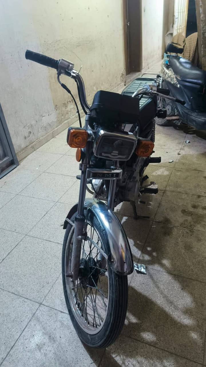 سلام عليكم دراجه نامه شلامجه عينه ولايت بدون اوراق بدون اوراق دراجه شلعه ومعدل فول تفاصيل واتساب***********
