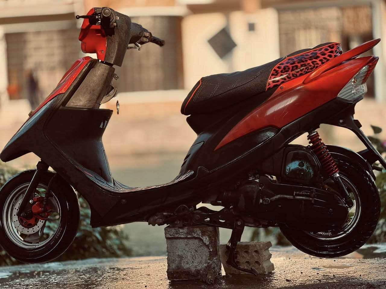 السلام عليكم للبيع ماكس عدلة بلاد كفالة مكينة مامفتوحة مكفولة من التنقيص والتبخير دراجة بلاد كلهاا كفر بلاد شغالة من الطول للطول نكرة سلف وهندر باقي التفاصيل خاص او واتساب ***********
