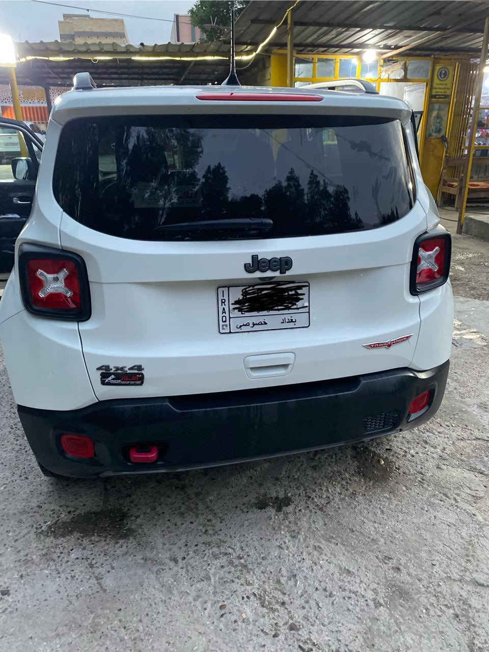 جيب رانجيد 2019 للبيع فول
مواصفات 
شاشة فتحة فور ويل وباقي المواصفات معروفة 
السيارة وارد أمريكي حادثها ثلاث قطع الأمامية حادث سطحي ورقم الشاصي موجود ملاحضة السيارة بدون دواخل وبدون ايرباك مطاك 
السيارة سعرها 125 ورقة وبيها مجال 
الي تخدمة يتواصل واتساب على الرقم 
***********
