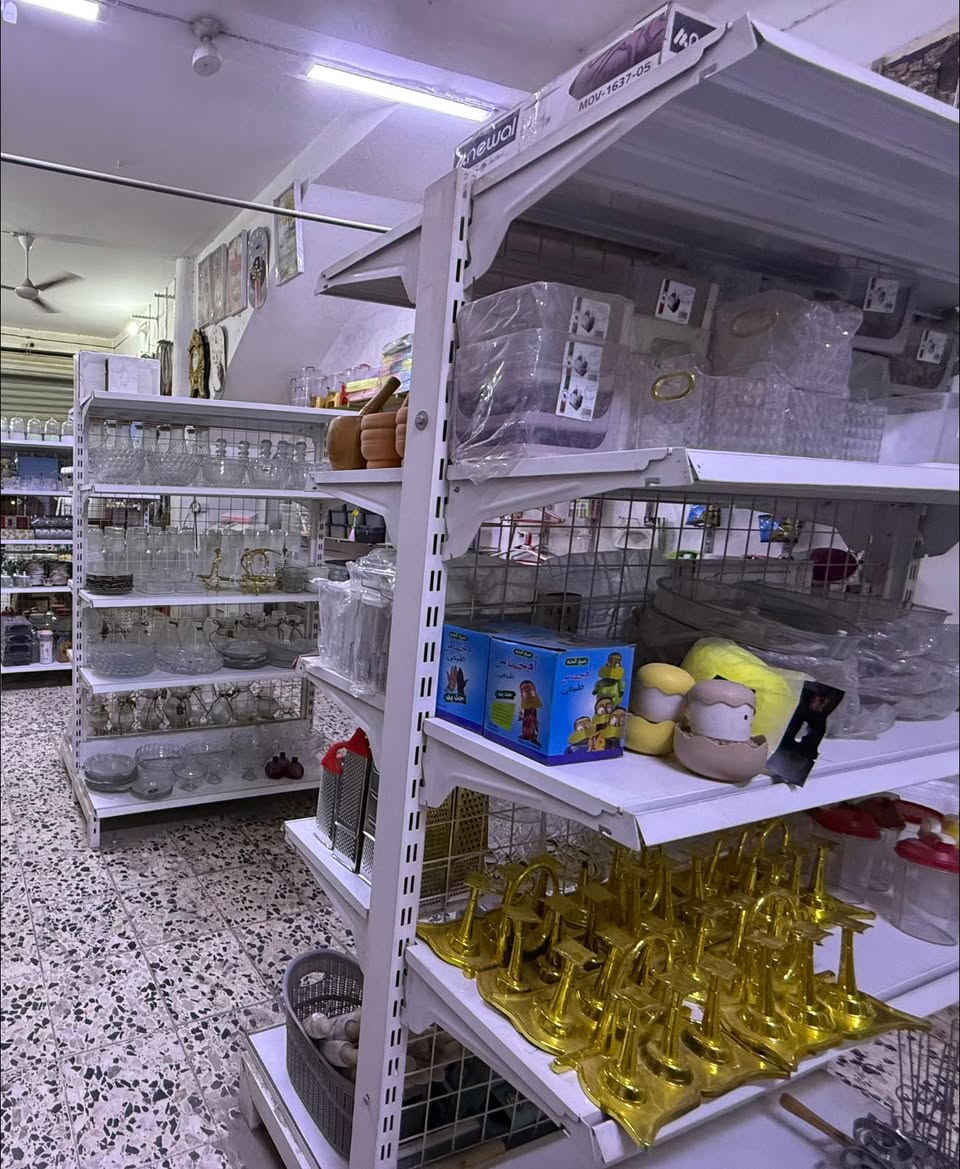 رفوف وسطية للبيع مستعملات قليل عدد ٥ 
سعر الواحد ١٢٠ مكان ديوانيه


**إذا كنت صاحب هذا الإعلان وتريد حذفه لأي سبب، رجاءا أرسل رسالة إلى الدعم الفني**