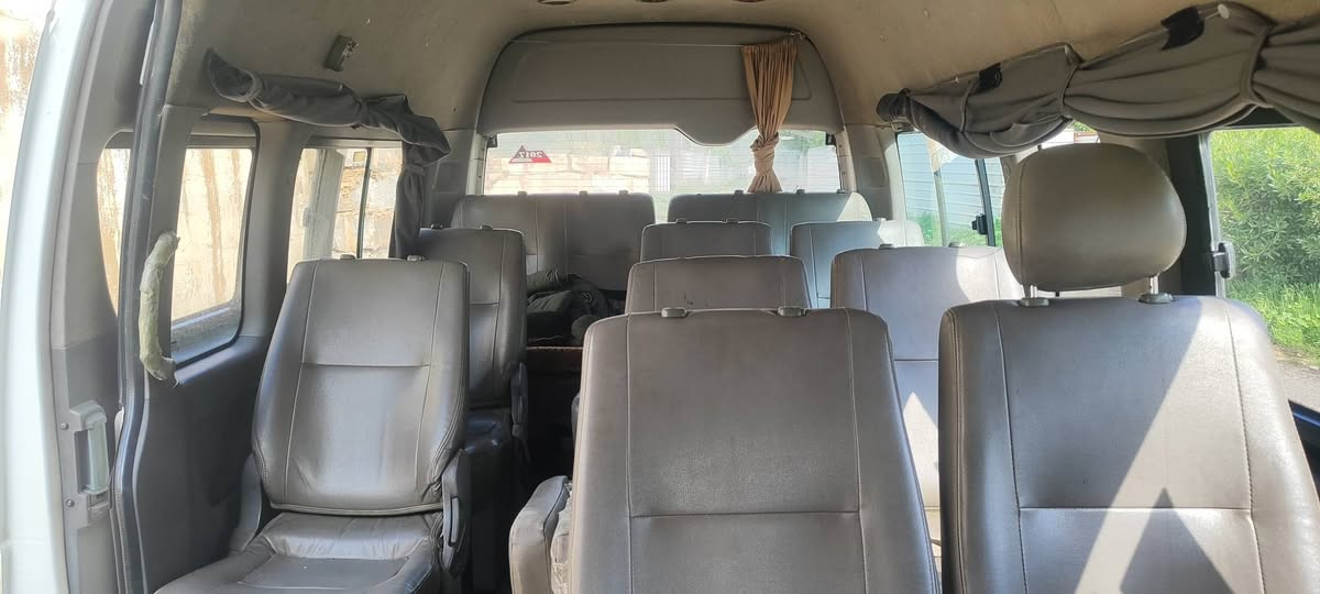 سلام عليكم هايكر موديل 2017 مكينه جديده مشط ستيرن جديد حداديه صدر امامي خلفي جديد تخم تاير جديد تبريد ثلاجه السيارة خير من الله كبل للشارع السعر 155بيه طخه بل باب السلايت من جوة من اخذتها السيارة عله وضع الشركه درع امامي خلفي نيكل جديد وتخم ويل كبات و طوك مشدود بل سيارة ***********
*********** مامتواجد عل فيس بوك بيع فقط لحد يخابر مراوس
