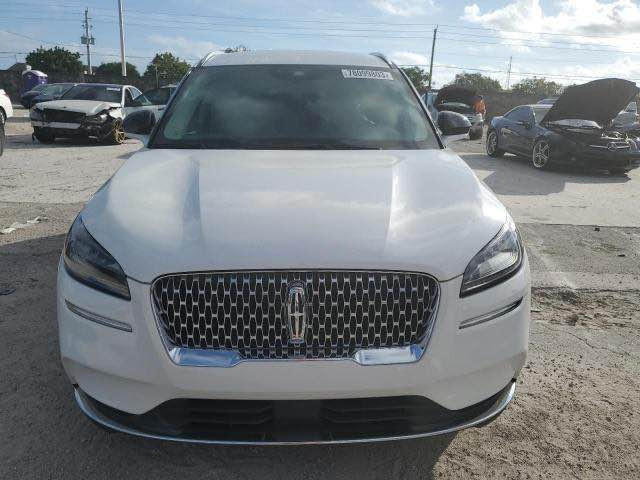 السلام عليكم للبيع فقط لنكولن كورسير موديل 2022 حادثها كما موضح بل صور باب وجاملغ ماشيه 17 الف حجم المحرك 2000 تيربو رقم اربيل السعر 210 مكاني زيونه شارع الربيعي 
*********** بغداد, العراق
