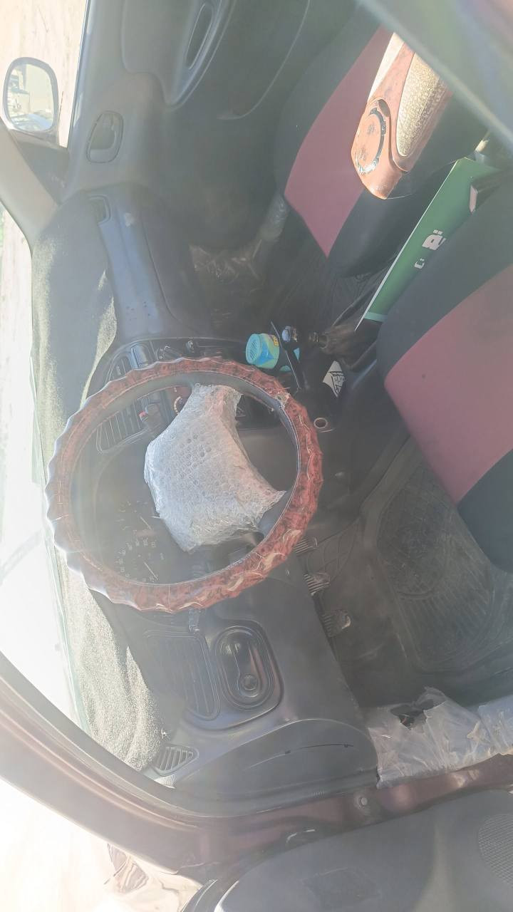 السلام عليكوم لوناس موديل ٩٨/ كير ومكينه وصدر وتايرات وكهربائيات كله جاهز سياره سنويه لحد ٢٧/ سياره مصبوغه كجماليه بدون ضربه رقم انكليزي ثاني يوم تحويل السعر ٣٥/ قفل ممتواجد ع فيس مكاني لفلوجه رقمي *********** الفلوجة, الأنبار
