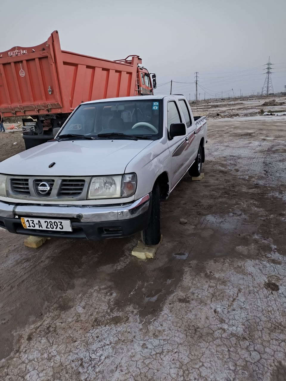السلام عليكم سياره بيها بزه قدام بيها ضربه واصله حوالي دائما من الشاص مكينه جديده جير جديد باسمي طائرات نص عمر سعر 65 بها مجال ***********
