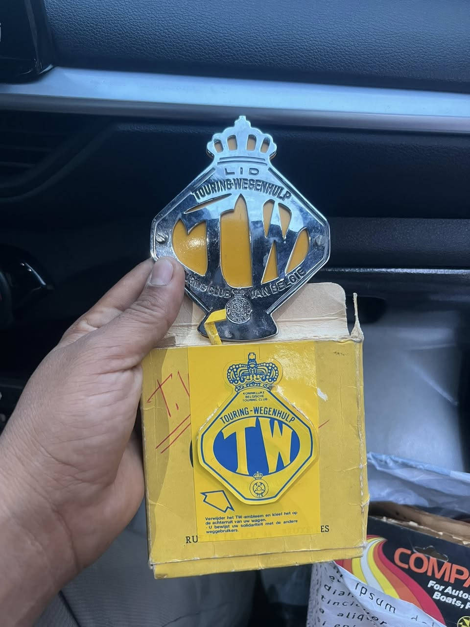 السلام عليكم غراض للبيع كله جديد فحص ***********
