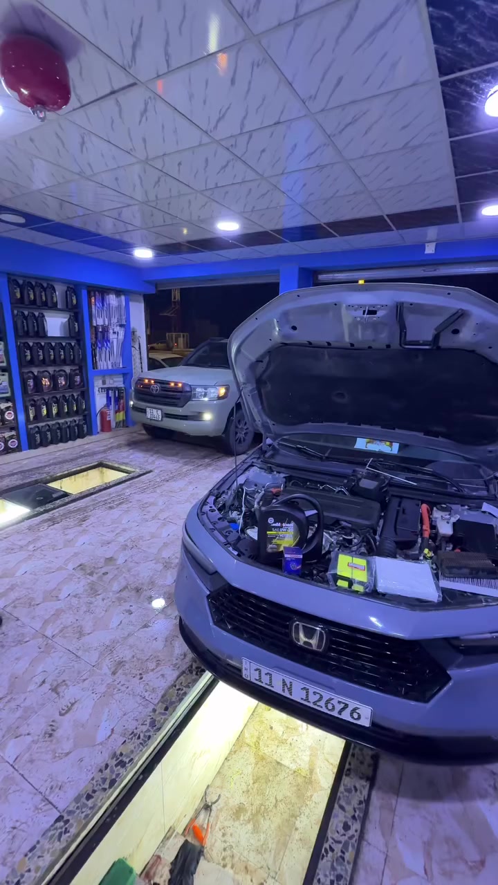 اليوم خطارنا من القائم
جهزنا سيارته وفحصنا جميع السوائل وتم استبدال زيت المحرك والفلتر واستبدال فلتر الشوته والتبريد 
مجمع الشمال الرمادي التأميم ***********
يوجد توصيل لجميع محافضات العراق خلال 24 ساعه
