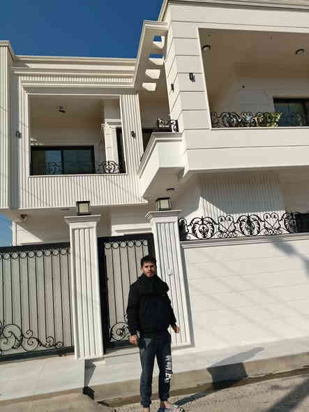 صباغ بيوت بسعر مناسب بيت 100 متر داخلي و خارجي190 الف الغرفه الواحده 25 الف معه تصليي
***********
