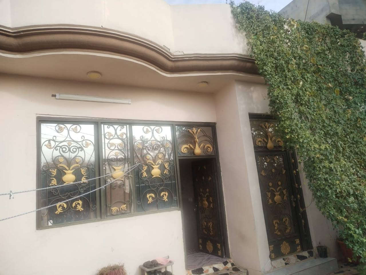 دار للبيع 7 نيسان رابرين مقابل مخزن الببسي
للأستفسار أكثر ***********
