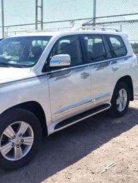 لاند كروز جكسار • ٢٠١٤ • رقم بغداد