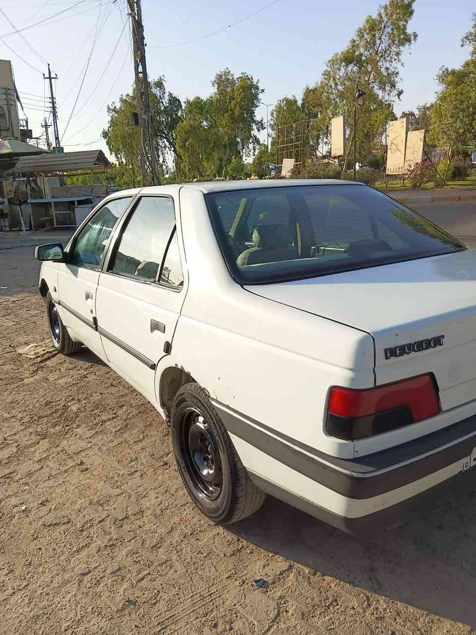 بيجو 405  موديل 2010 لون ابيض رقم (بغداد الدولي باسمي تحويل مباشر غرامه مصفره) سياره بدون ظربه او صبغ بيها طخات بصيطة جاهزه تخم تاير غرفه نظيفه تبريد يشتغل يحتاج فقط بوربرين فاصل القايش سياره مال جناي ..
مكاني بغداد البياع شارع 20 
رقم الهاتف.(***********)
السعر 35 ورقه و بيها مجال بغداد, العراق
