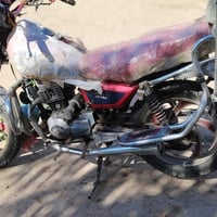 للبيع دراجه كلك موديل 20السعر 550وبيه مجال 07882554447